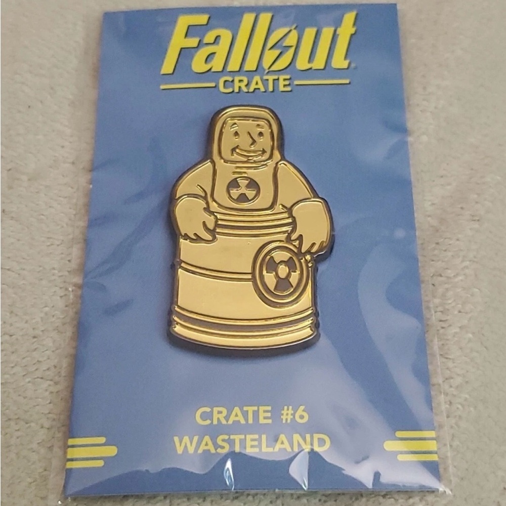 Fallout Loot Crate #6 Wasteland EXCLUSIVE RAD
Resistance Perk Pin—New in wrapper